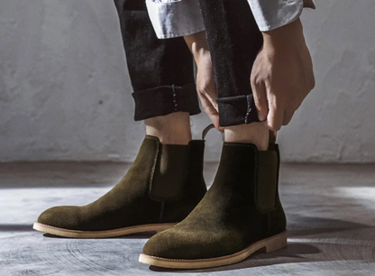 CHELSEA BOOTS