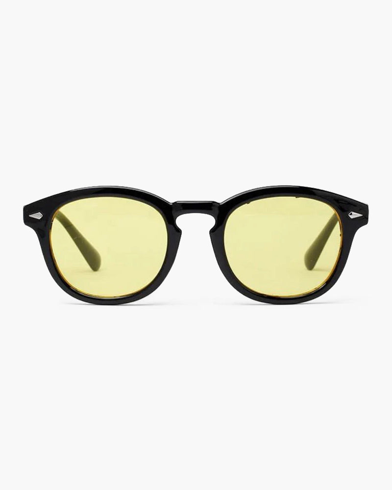Solbriller med farget glass i Old Money-stil
