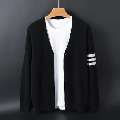 CLASSIC WOOL KNIT CARDIGAN