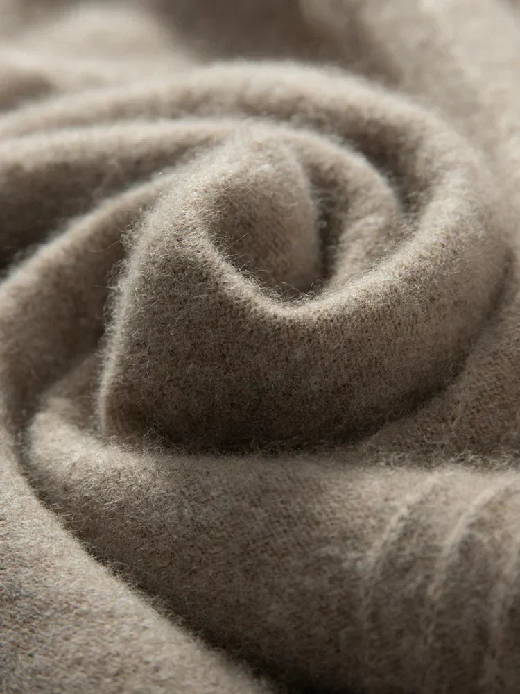 100% CASHMERE SWEATER