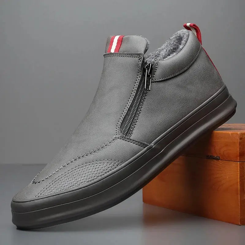 BROOKS LEATHER SNEAKERS