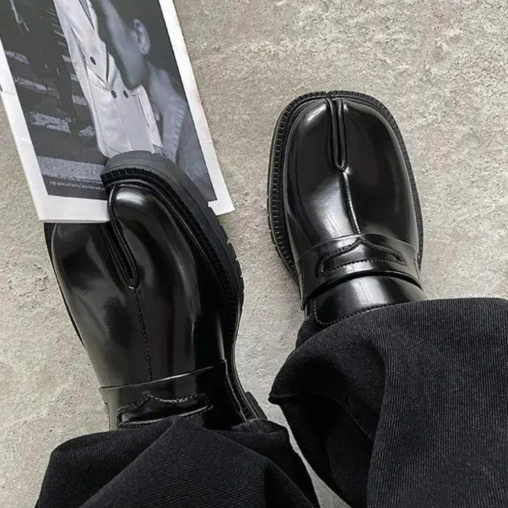 CLACK DRESS SHOES