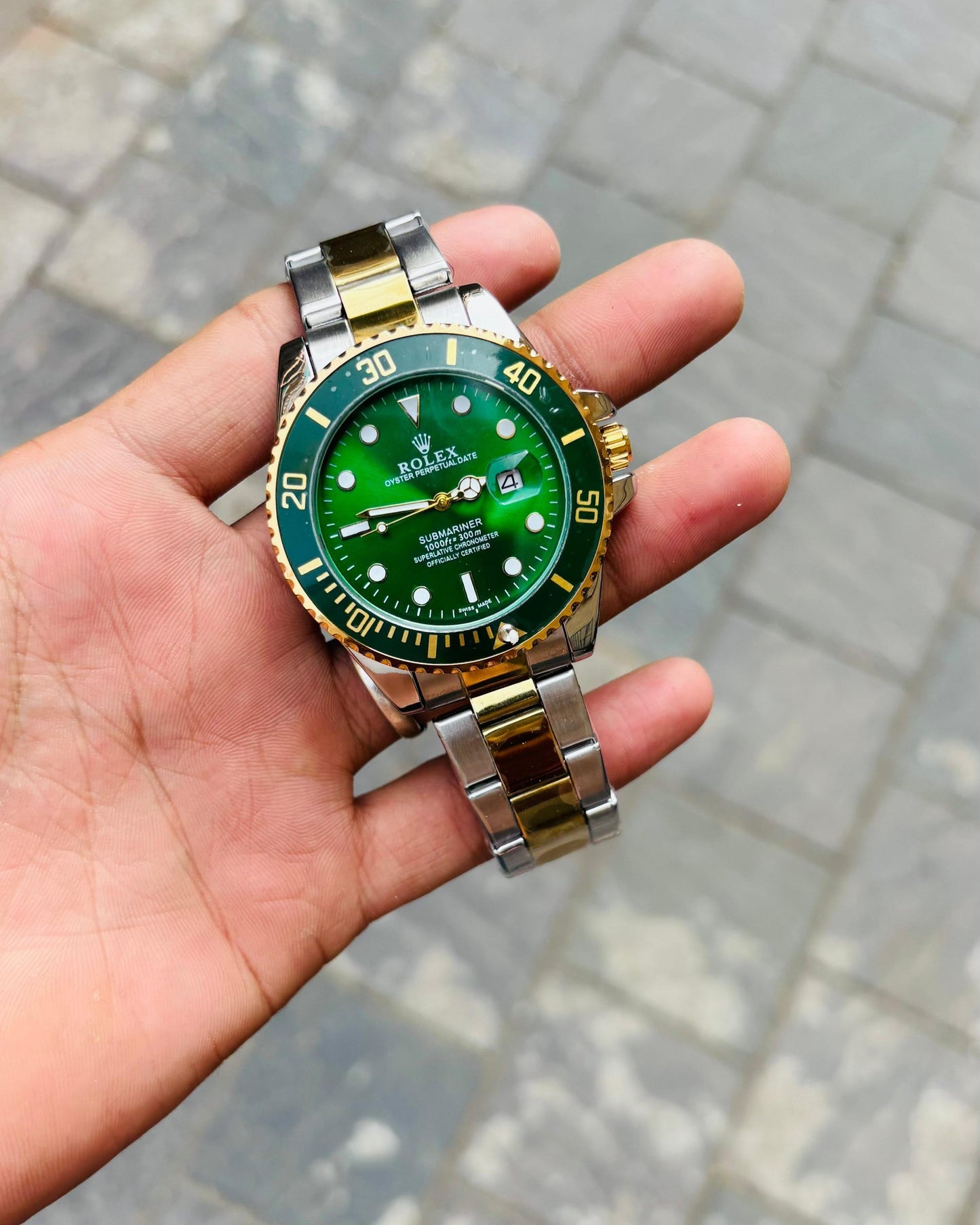 Ro-l-ex Submariner Quartz Green Dial Men's Watch