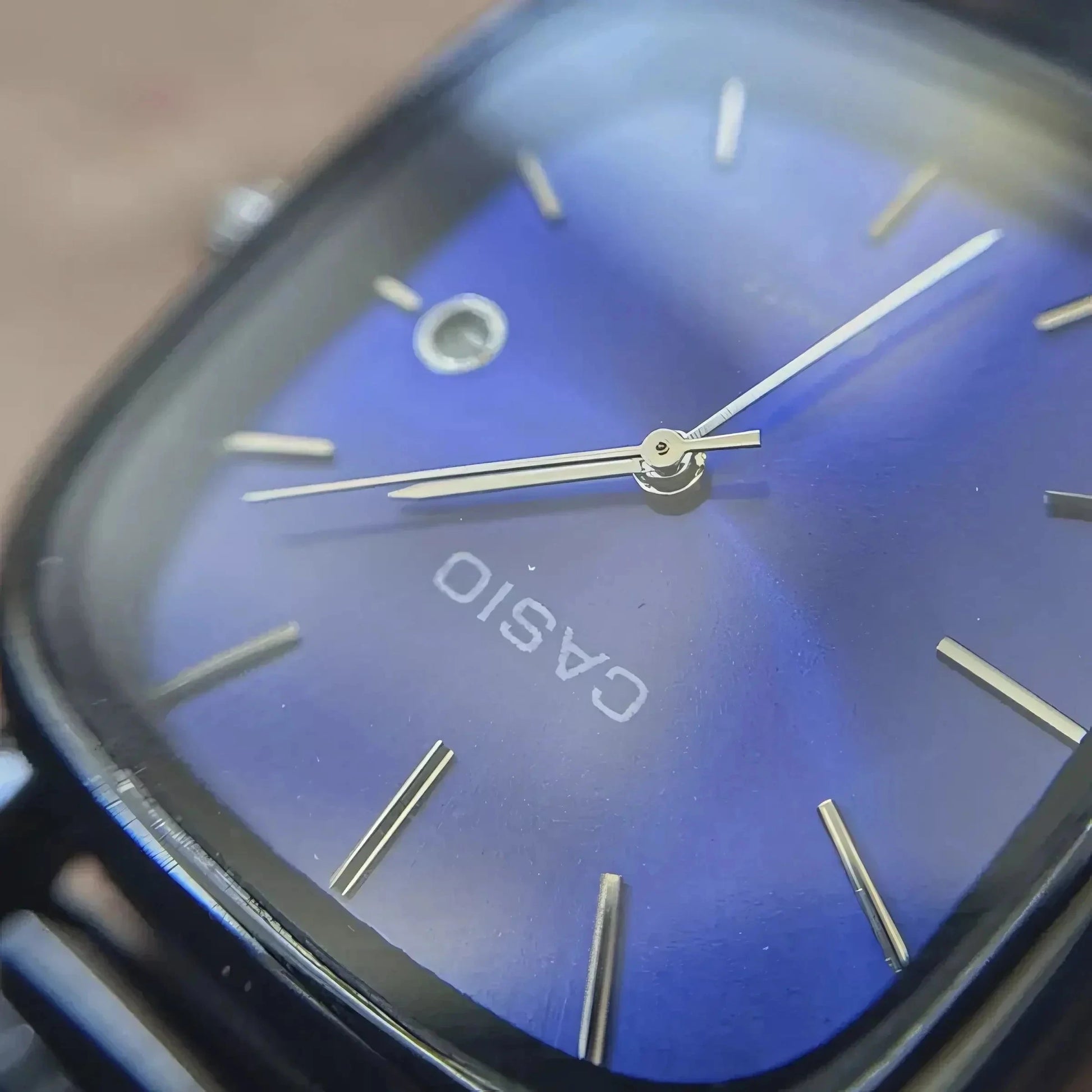 C A S I O Luxurious 36mm Watch - Water Resistant | Transferred steel Relógio CASIO Luxurious 36mm - Unissex Resistente à água | Aço Inoxidável Minha loja 