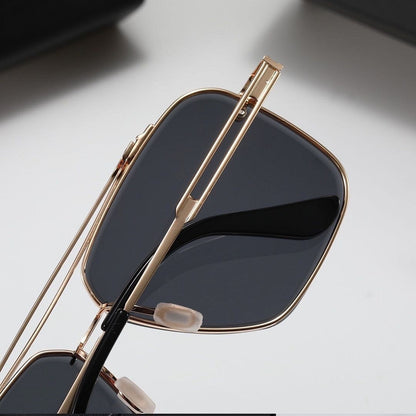 Titanium Look - Dita