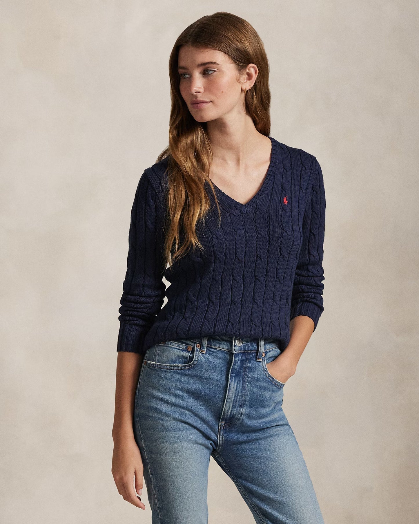 L.R Sweater | V-Neck